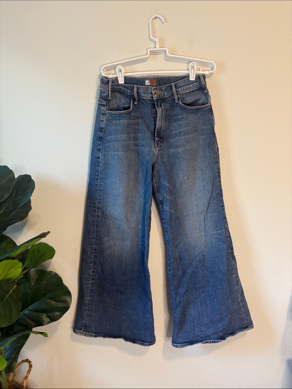 Mother the Hustler Roller ankle Slip and fall Wide Leg Jeans in Medium Blue 29